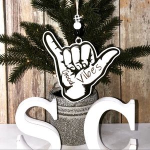 Shaka / Hang Loose / Good Vibes ornament